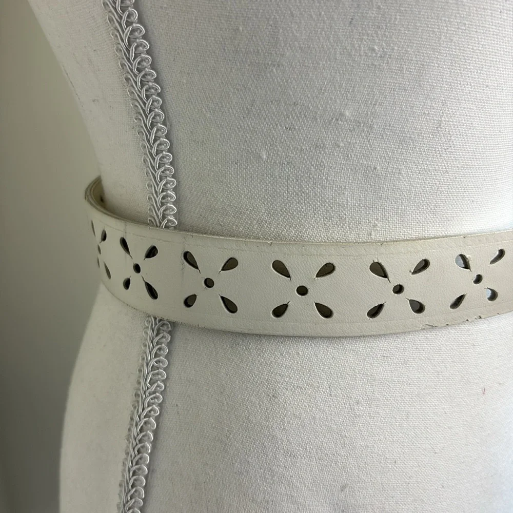 White Faux Leather Adjustable Belt. Vintage